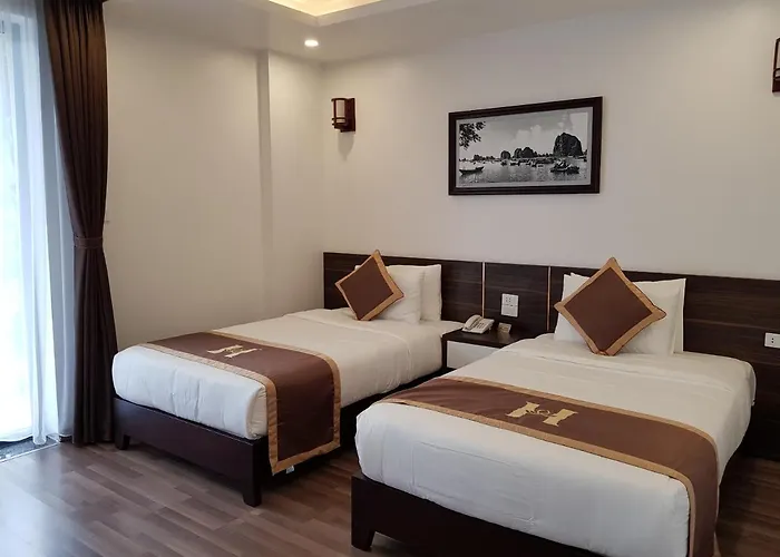 Khách sạn Helen 3*