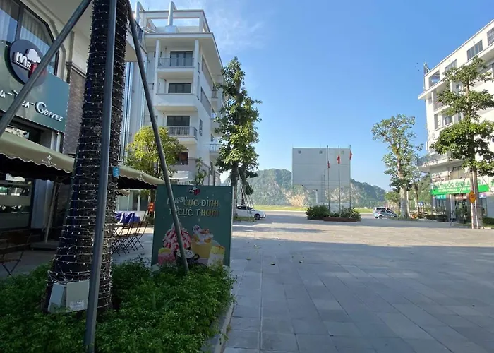 Khách sạn Helen 3*
